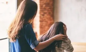 Tôi sốc nặng khi bị bạn thân giả nghèo vay tiền rồi quỵt nợ